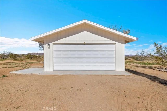 475 Fair Acres Lane, Landers, CA 92285