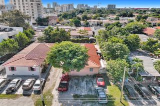 2744 SW 23rd Ter 2, Miami, FL 33145