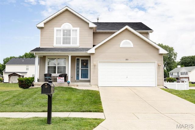 201 Americana Circle, Fairview Heights, IL 62208