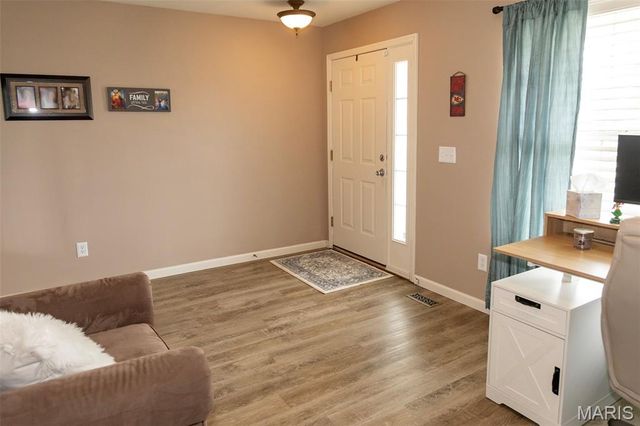 201 Americana Circle, Fairview Heights, IL 62208