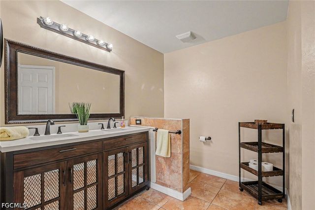 211 NW 26th AVE, Cape Coral, FL 33993