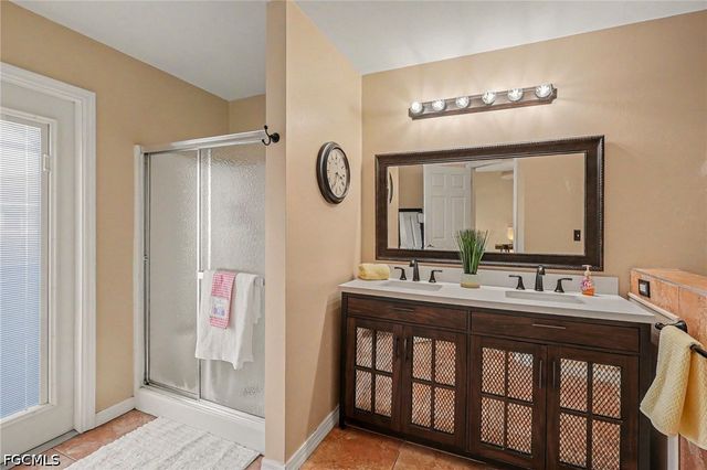 211 NW 26th AVE, Cape Coral, FL 33993