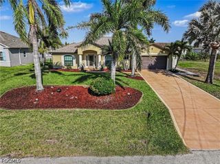 211 NW 26th AVE, Cape Coral, FL 33993
