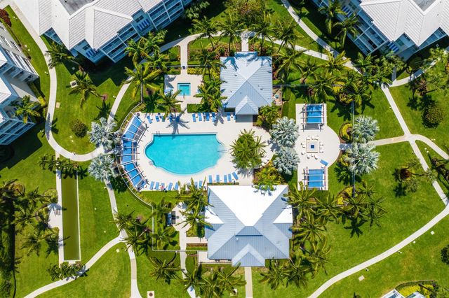 543 Bay Colony Drive N Slip 8, Juno Beach, FL 33408