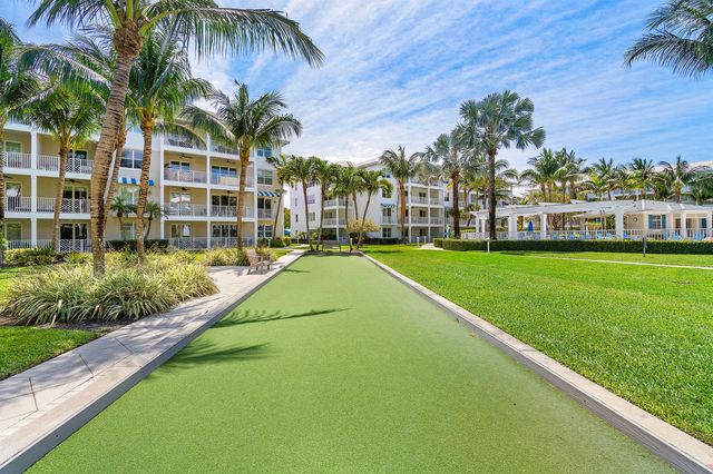 543 Bay Colony Drive N Slip 8, Juno Beach, FL 33408