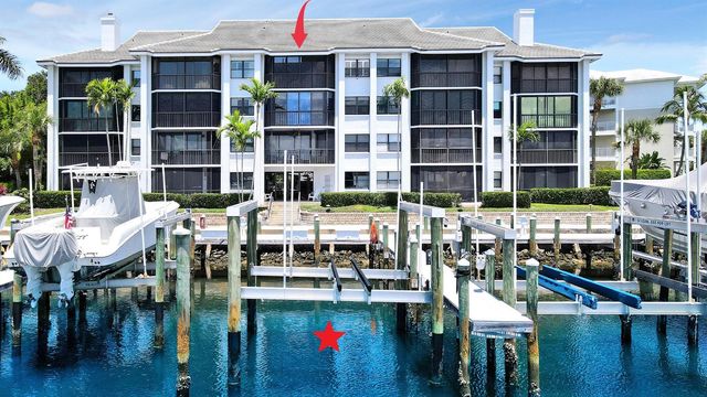 543 Bay Colony Drive N Slip 8, Juno Beach, FL 33408