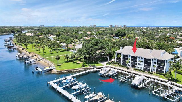 543 Bay Colony Drive N Slip 8, Juno Beach, FL 33408