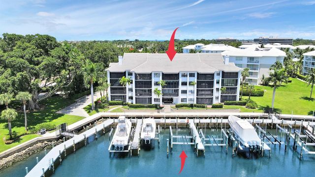 543 Bay Colony Drive N Slip 8, Juno Beach, FL 33408