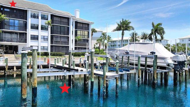 543 Bay Colony Drive N Slip 8, Juno Beach, FL 33408