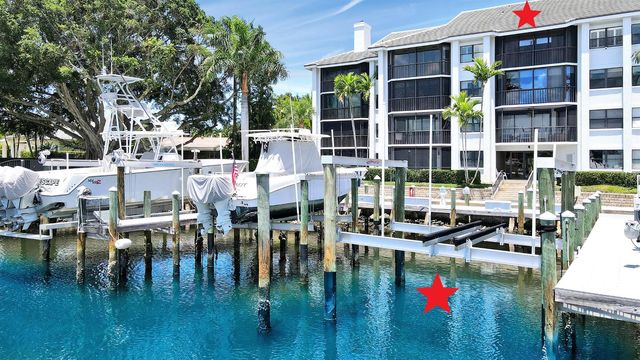 543 Bay Colony Drive N Slip 8, Juno Beach, FL 33408