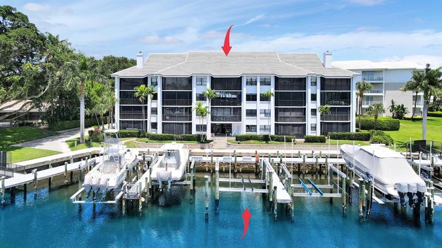 543 Bay Colony Drive N Slip 8, Juno Beach, FL 33408