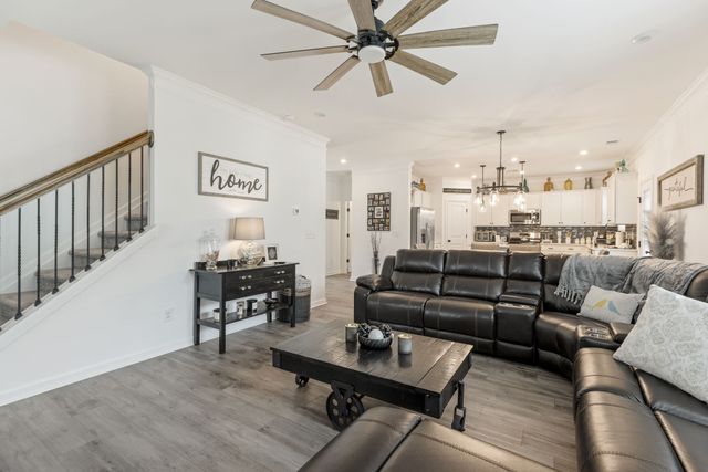 519 Morgan Meadows Way, Columbia, TN 38401