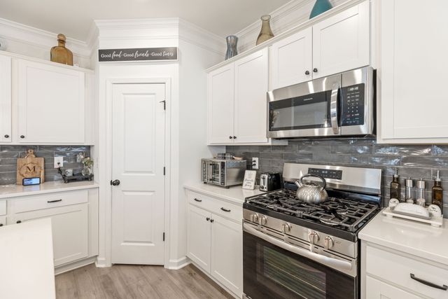 519 Morgan Meadows Way, Columbia, TN 38401