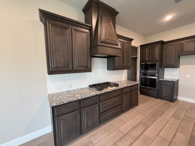 2304 Lonsdale Drive, Mansfield, TX 76084