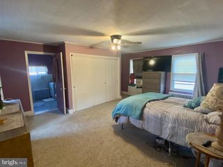 34 W WALNUT ST, Cressona, PA 17929