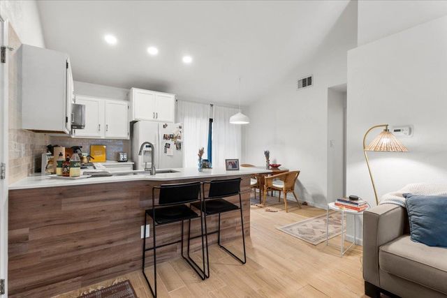 1411 Gracy Farms LN 85, Austin, TX 78758