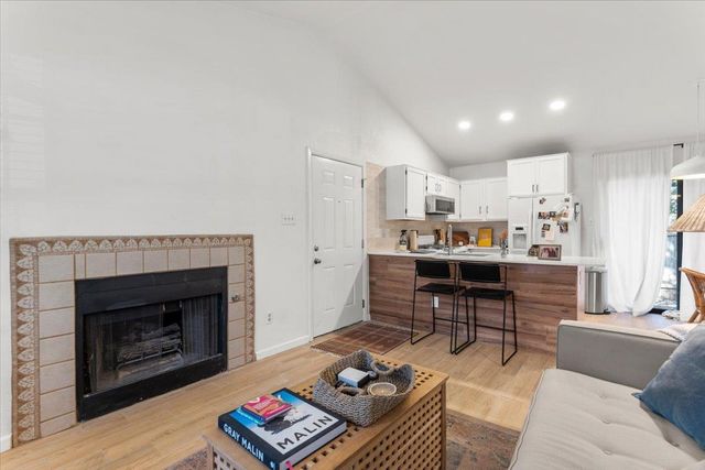 1411 Gracy Farms LN 85, Austin, TX 78758