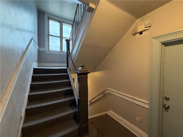7500 Ellesmere St, Swissvale, PA 15218