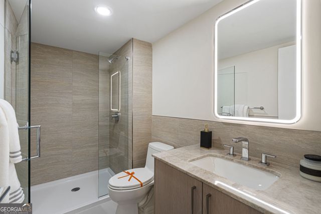2460 Peachtree Road NE 613, Atlanta, GA 30305