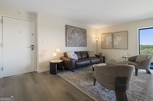 2460 Peachtree Road NE 613, Atlanta, GA 30305