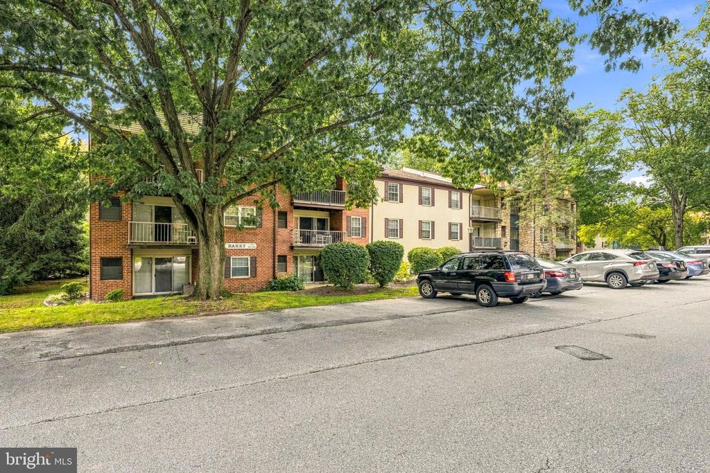 235 DRUMMERS LN #235, WAYNE, PA 19087 — photo 4