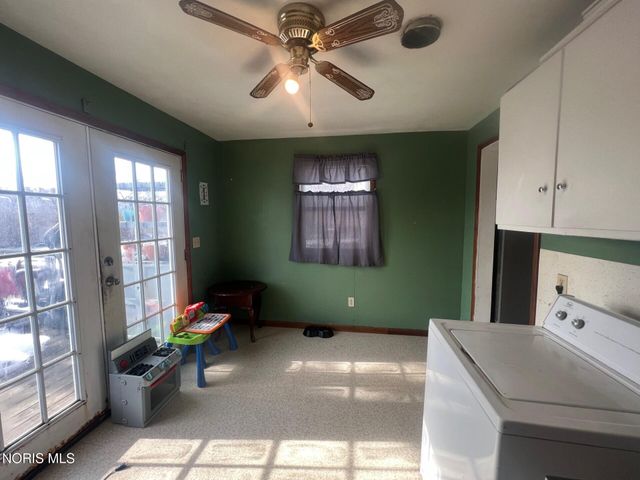 5221 Melvin Drive, Toledo, OH 43615