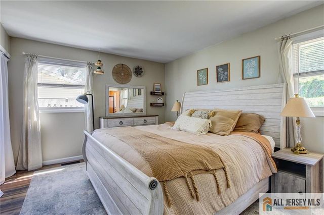 10 Norwood Avenue, Monroe, NJ 08831