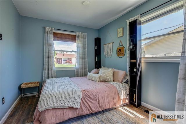 10 Norwood Avenue, Monroe, NJ 08831