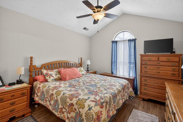 216 Ellemoor Lane, Lexington, KY 40515