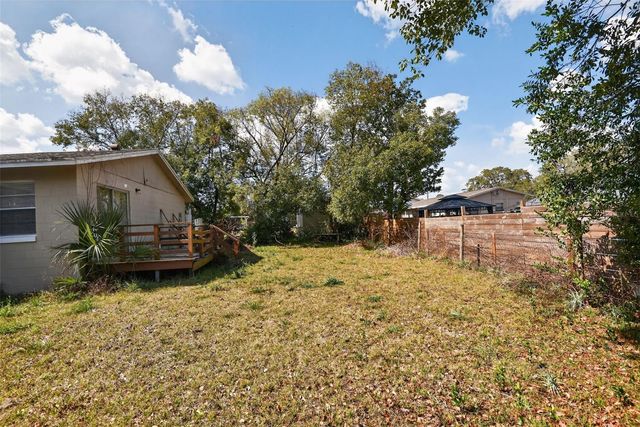 365 W LANSDOWNE AVENUE, Orange City, FL 32763