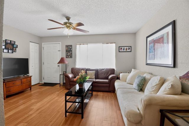 365 W LANSDOWNE AVENUE, Orange City, FL 32763