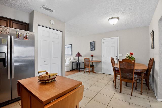 365 W LANSDOWNE AVENUE, Orange City, FL 32763