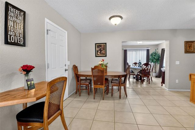 365 W LANSDOWNE AVENUE, Orange City, FL 32763