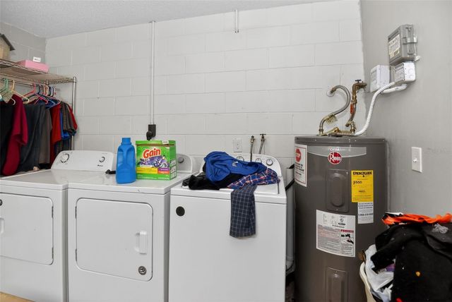 365 W LANSDOWNE AVENUE, Orange City, FL 32763