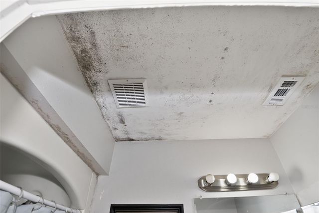 365 W LANSDOWNE AVENUE, Orange City, FL 32763