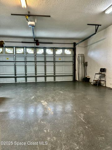 1084 Herne Avenue NE, Palm Bay, FL 32907