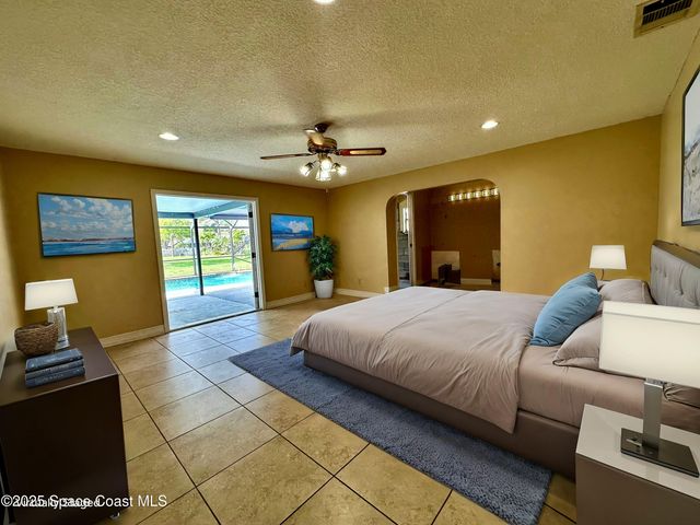 1084 Herne Avenue NE, Palm Bay, FL 32907