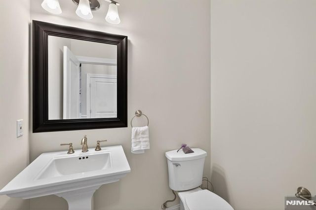 269 Adams Avenue, River Edge, NJ 07661