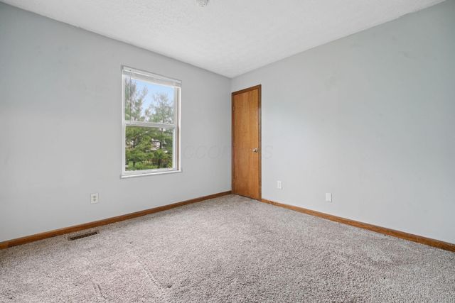 8488 Sunlight Drive, Reynoldsburg, OH 43068