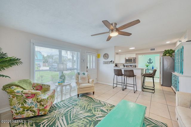 827 4TH Avenue N, Jacksonville Beach, FL 32250