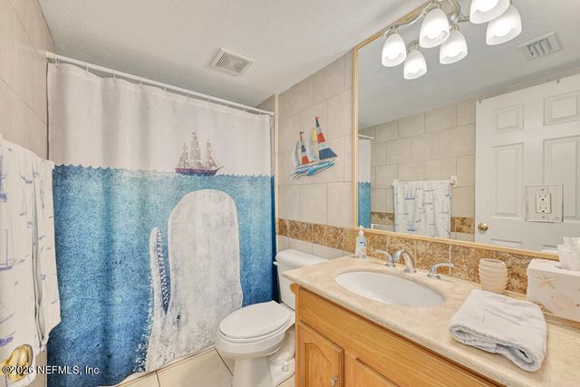 827 4TH Avenue N, Jacksonville Beach, FL 32250