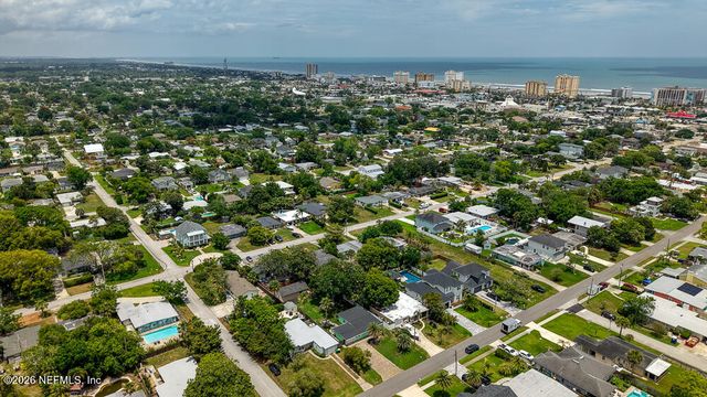 827 4TH Avenue N, Jacksonville Beach, FL 32250