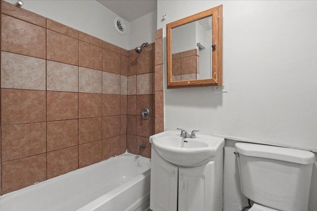 4841 S Loomis Boulevard 1F, Chicago, IL 60609