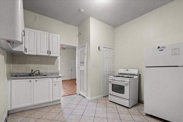 4841 S Loomis Boulevard 1F, Chicago, IL 60609