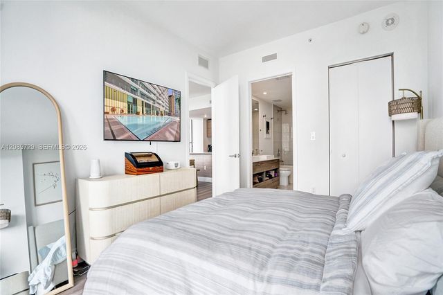 1300 S Miami Avenue 2306, Miami, FL 33130