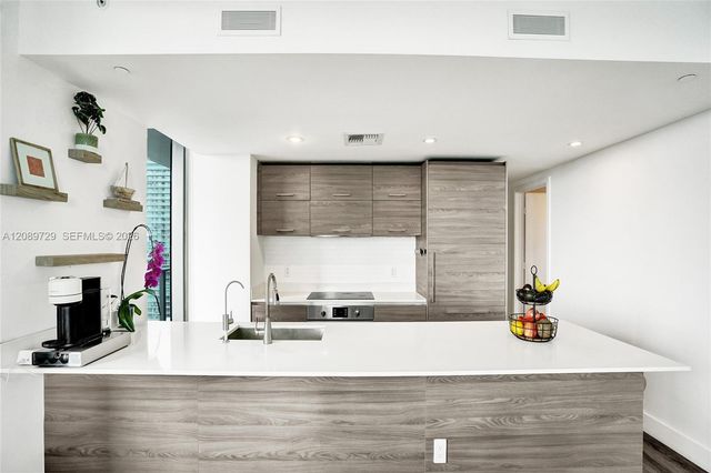 1300 S Miami Avenue 2306, Miami, FL 33130