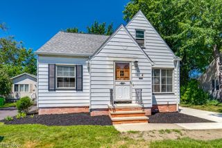 344 E 250th Street, Euclid, OH 44132