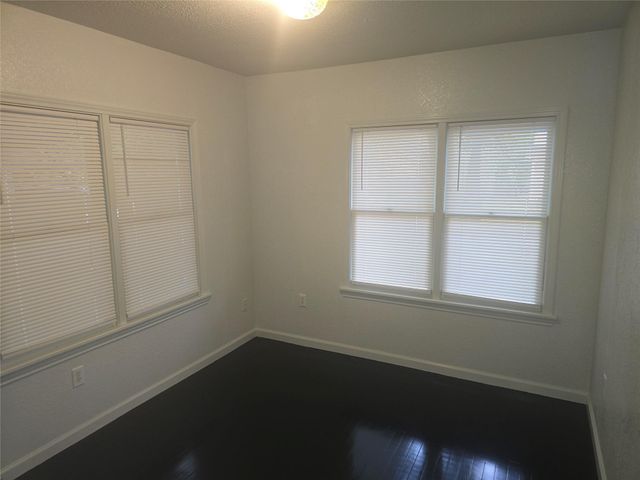 804 Lexington ST, Taylor, TX 76574