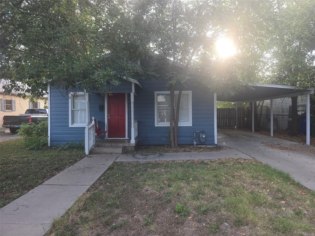 804 Lexington ST, Taylor, TX 76574