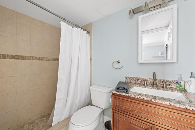 6300 S Falls Circle Drive 311, Lauderhill, FL 33319